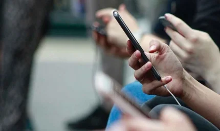 "Telefon Şarjı: Uzmanlar tarafından önerilmeyen yöntemlerle dikkat çekiyor"