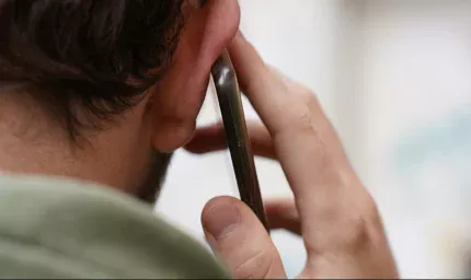 Yıllardır telefonların antensiz çıkma sebebi tepki çekiyor