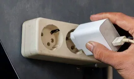 Şarj aletinizde bu yazı yoksa telefonunuz alev alabilir