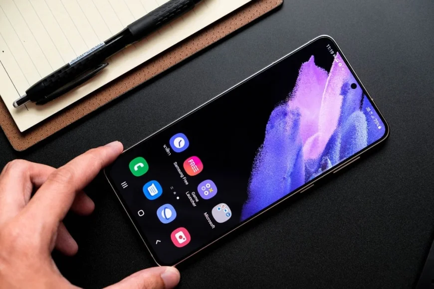 Samsung sevilen modelin fişini çekti